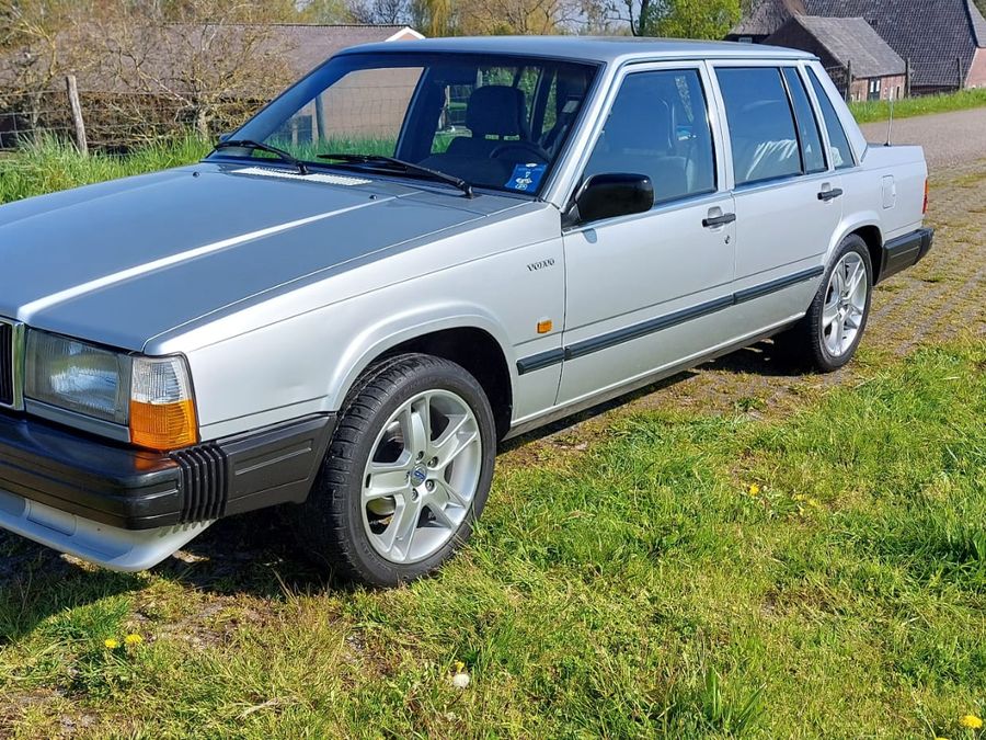 Volvo 740