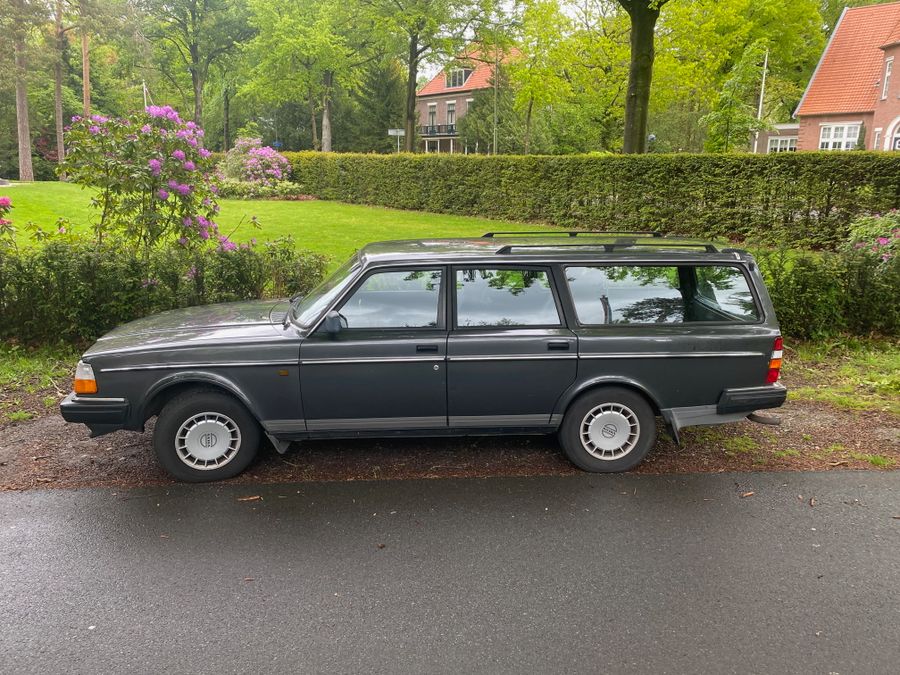 Volvo 240