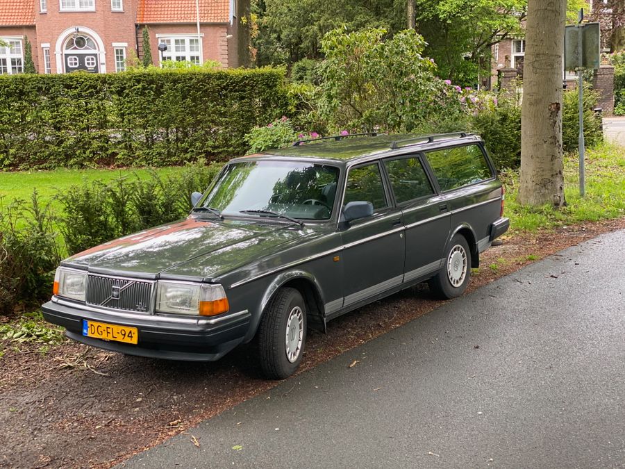 Volvo 240